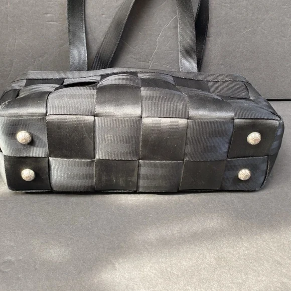 Harvey seatbelt purse Preloved - Picture 9 of 11